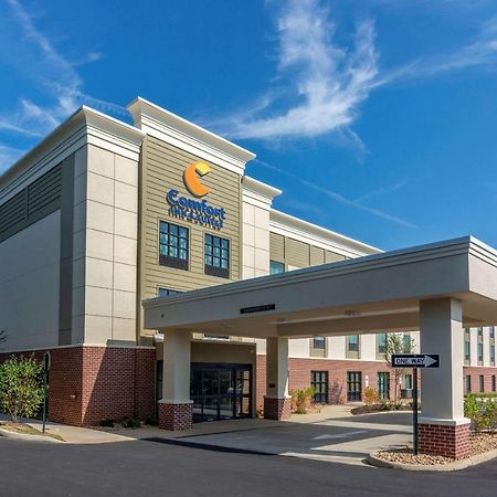 Comfort Inn & Suites Charlottesville Exterior foto